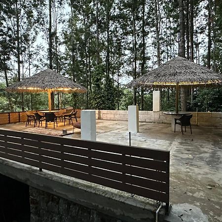 100 Oaks Estate Hotel Yercaud Exterior photo