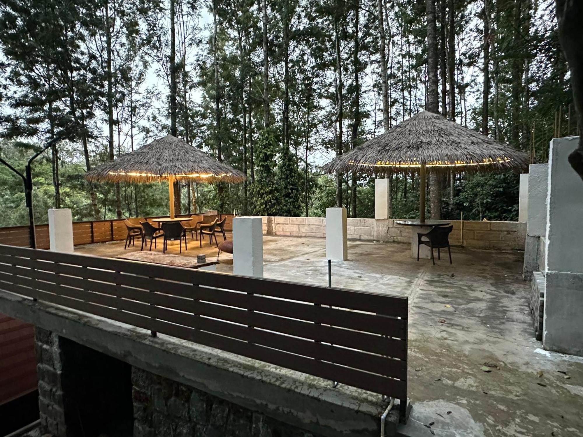 100 Oaks Estate Hotel Yercaud Exterior photo