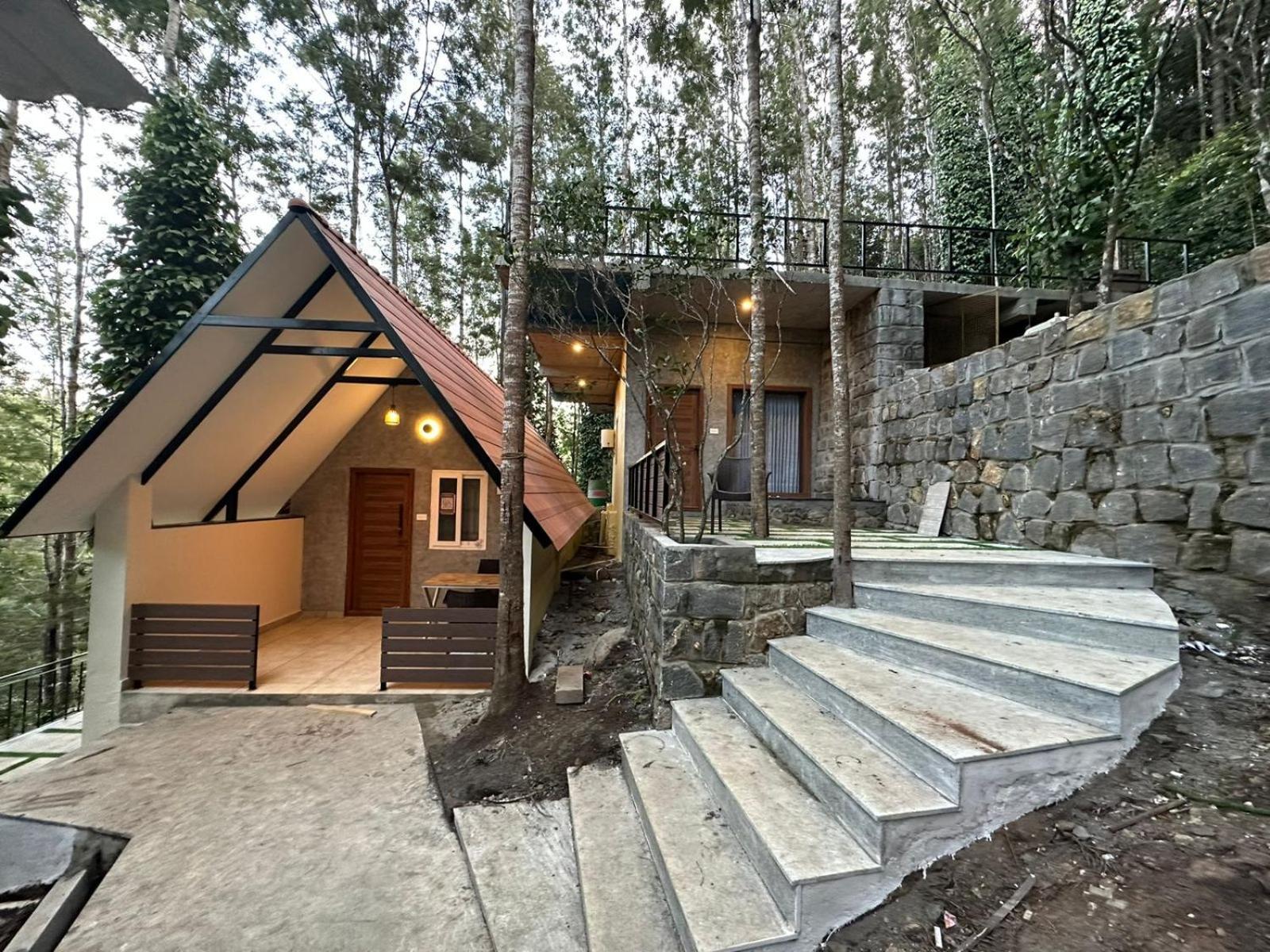100 Oaks Estate Hotel Yercaud Exterior photo